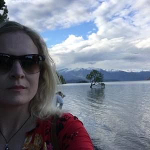 Meet your Posher, Beth